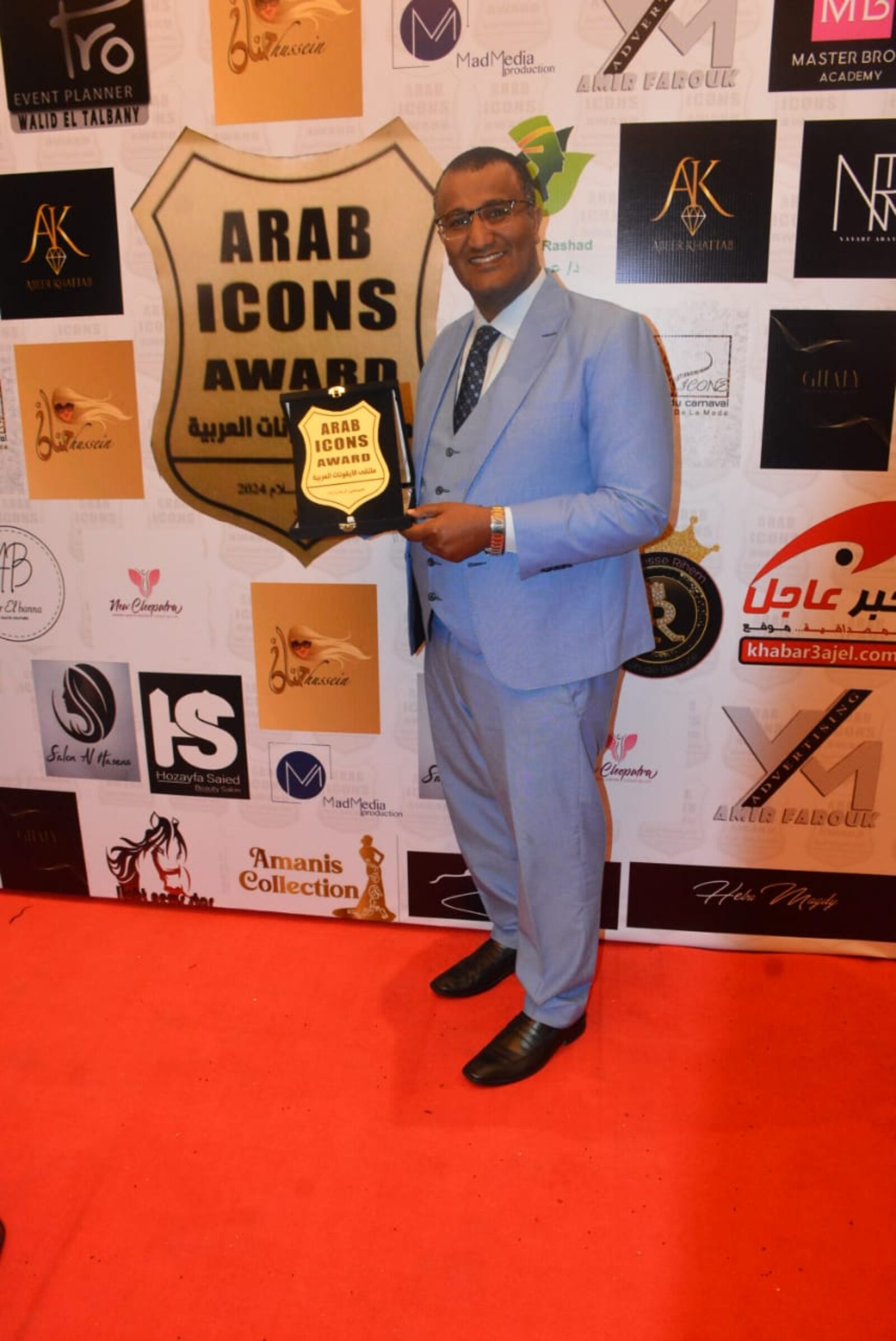 دكتور شادي عبدالستار سليم لكلاسي : المرأة تعشق أن تكون جميلة وجذابة وتحب دوما أن تظهر جمالها ولدينا حلول متميزة لها للحفاظ على شبابها ونضارتها وإصلاح ما أفسده الزمن